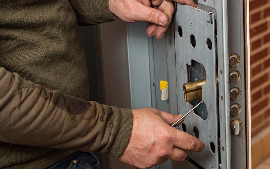 ouverture de porte claquée serrurier Courpalay